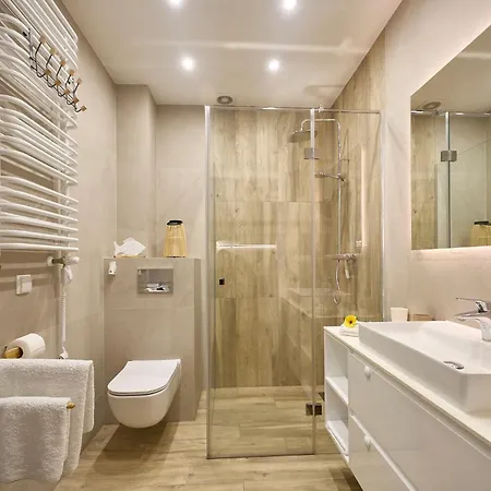 Zielona Ostoja Ida * 斯维诺乌伊希切